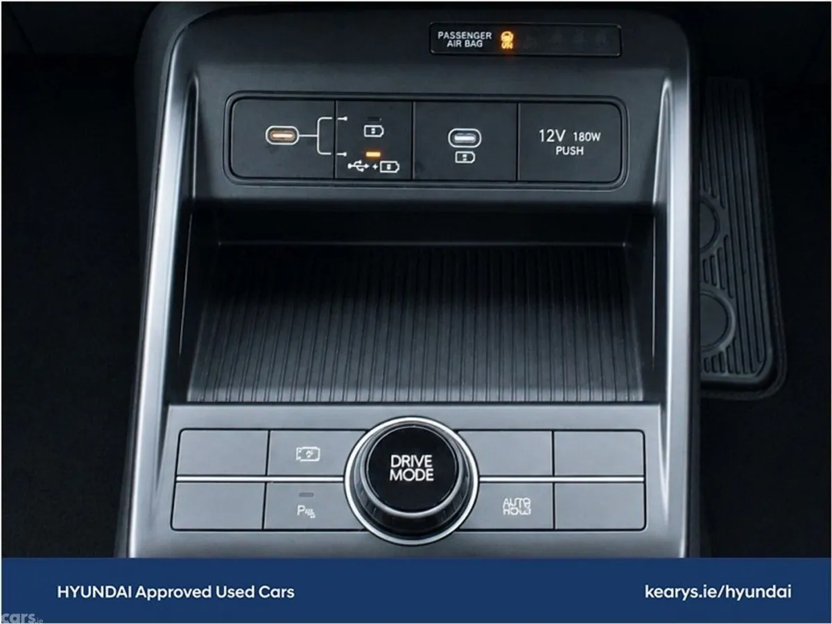 Hyundai KONA MPV, Petrol Hybrid, 2024, White