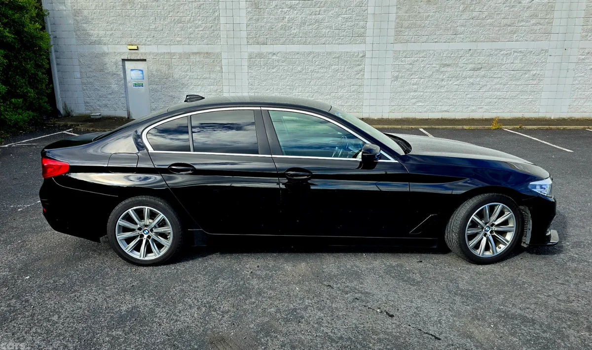 BMW 5-Series Saloon, Diesel, 2019, Black