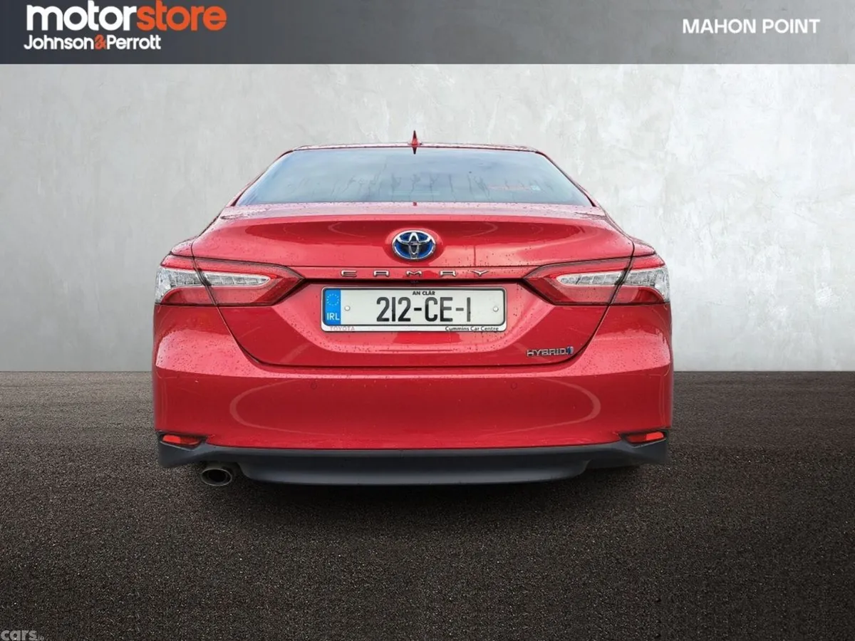 Toyota Camry Saloon, Petrol Hybrid, 2021, Red