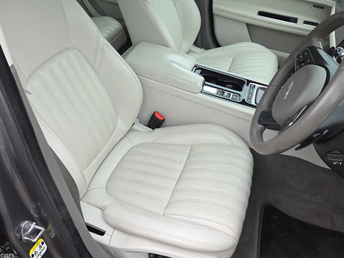 Jaguar XF Saloon, Diesel, 2017, Grey