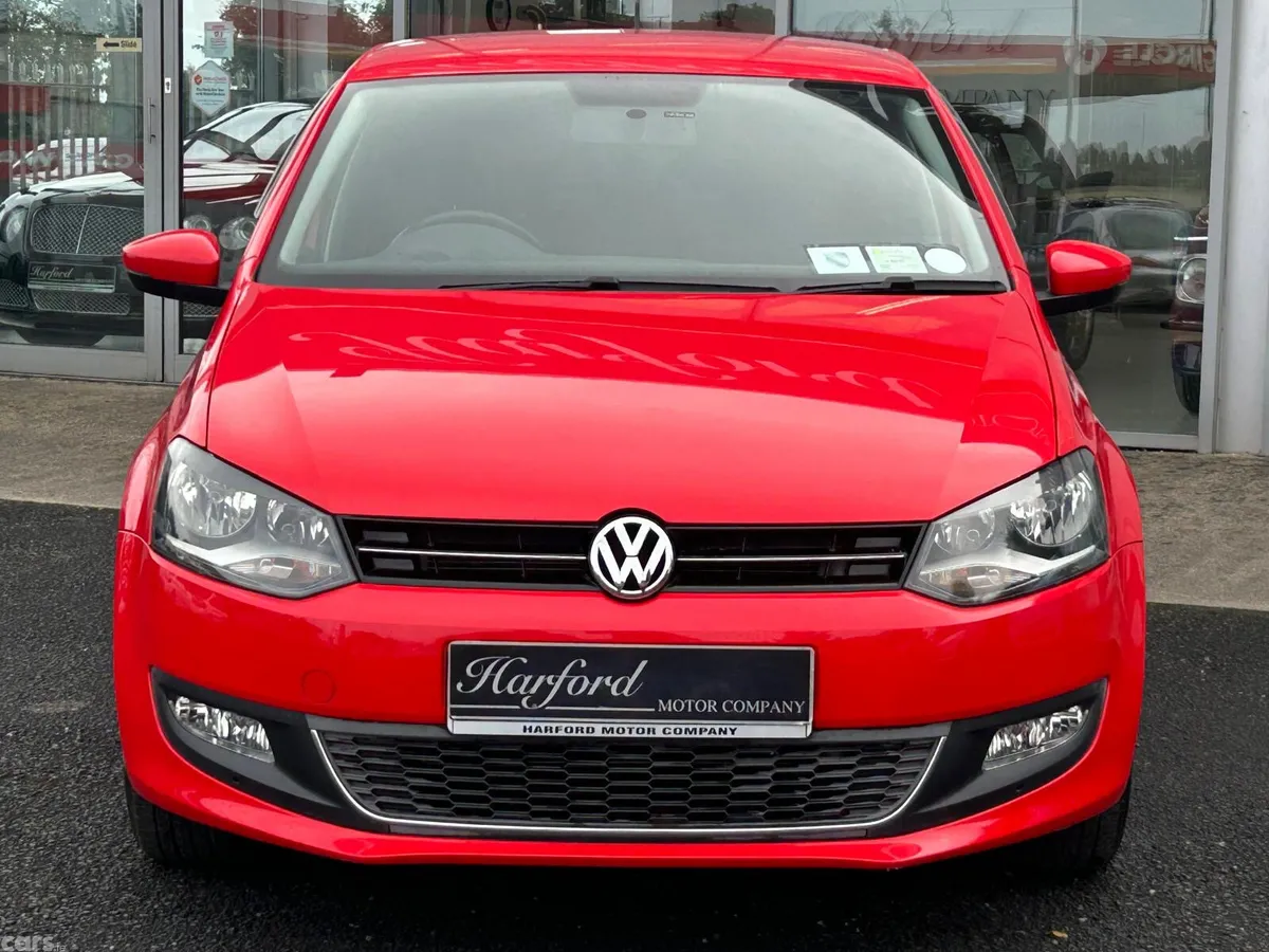 Volkswagen Polo Hatchback, Petrol, 2012, Red