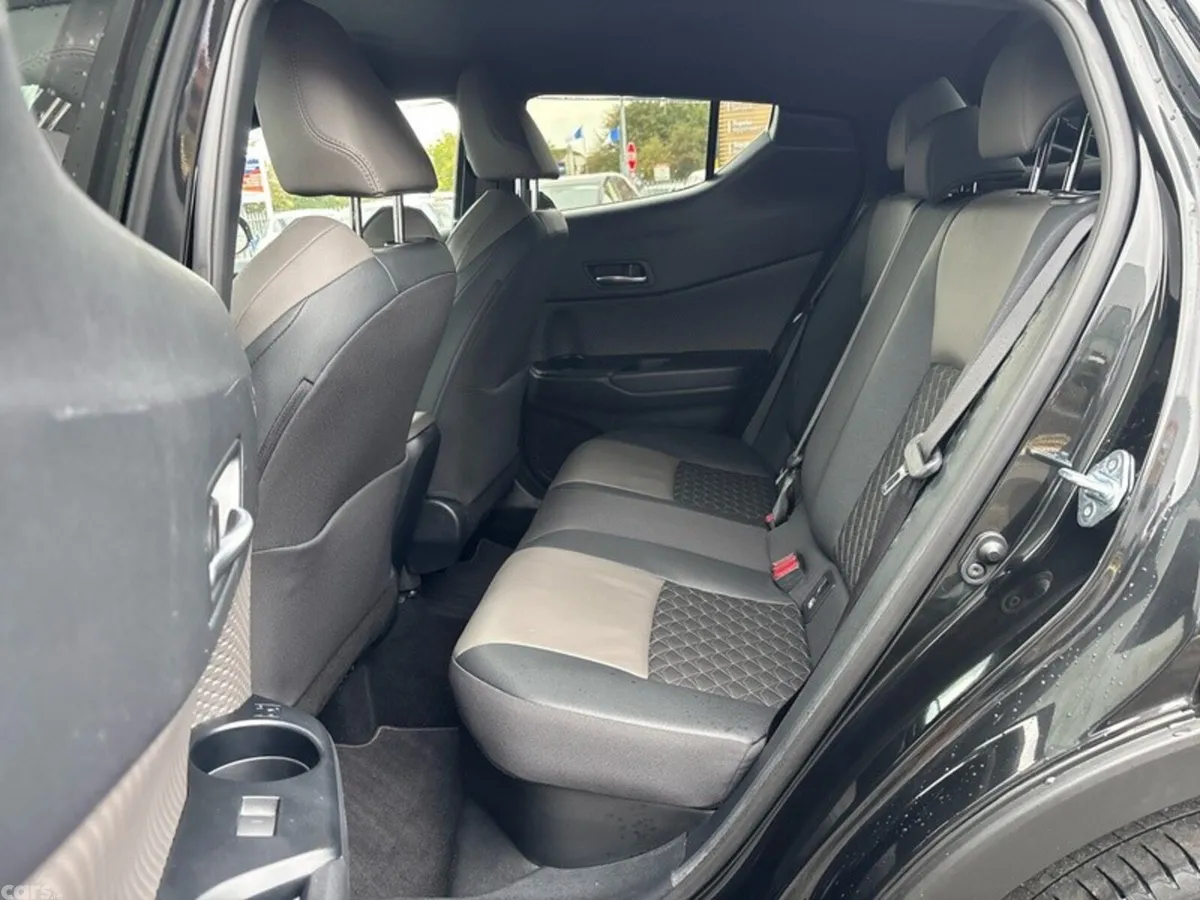 Toyota C-HR SUV, Petrol Hybrid, 2022, Black