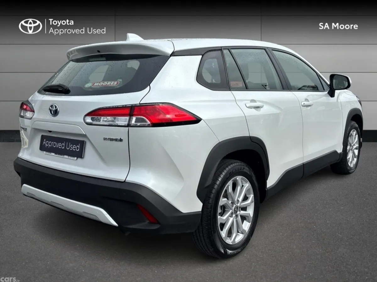 Toyota Corolla Cross SUV, Petrol Hybrid, 2023, White