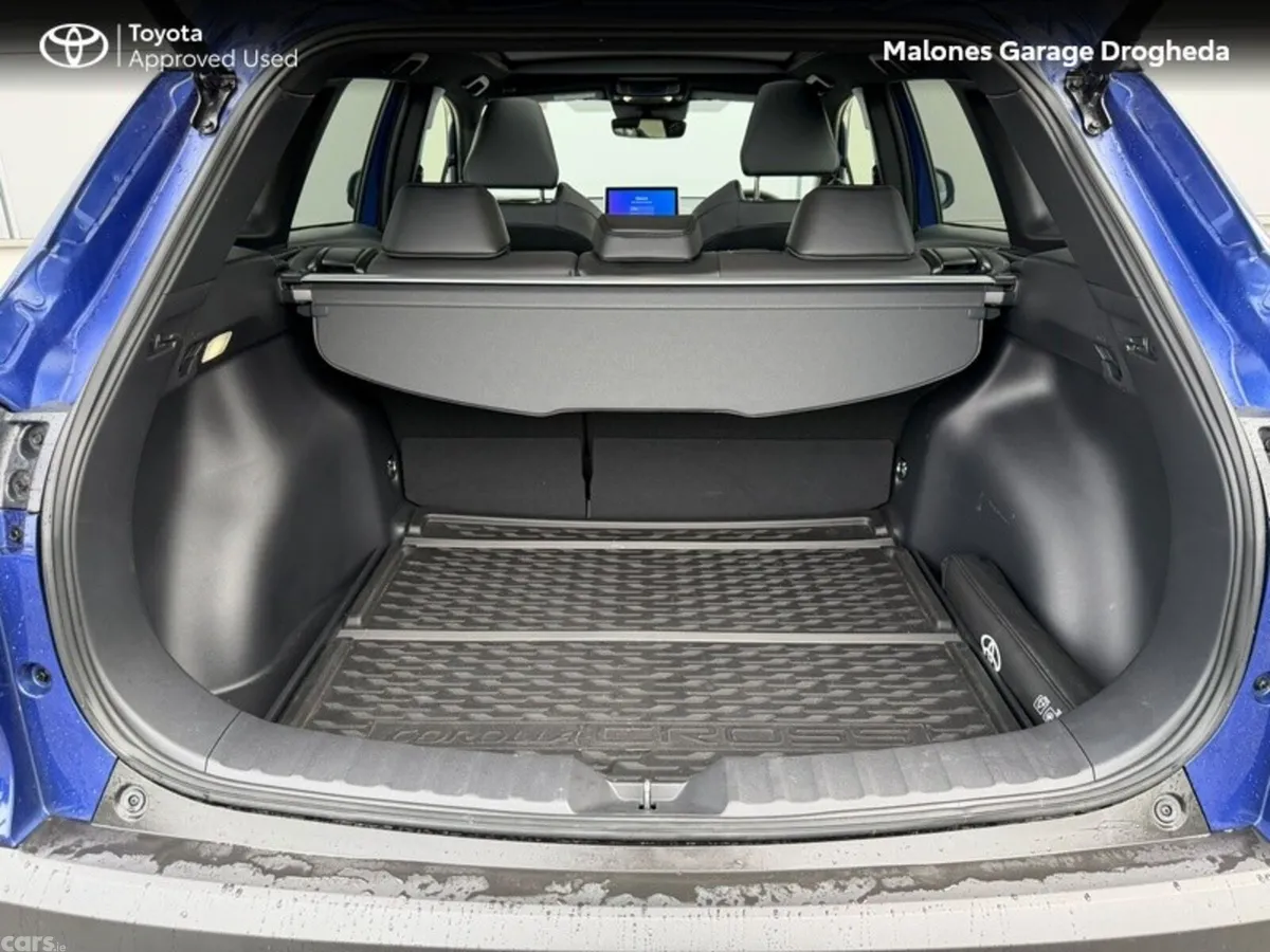 Toyota Corolla Cross Hatchback, Petrol Hybrid, 2025, Blue