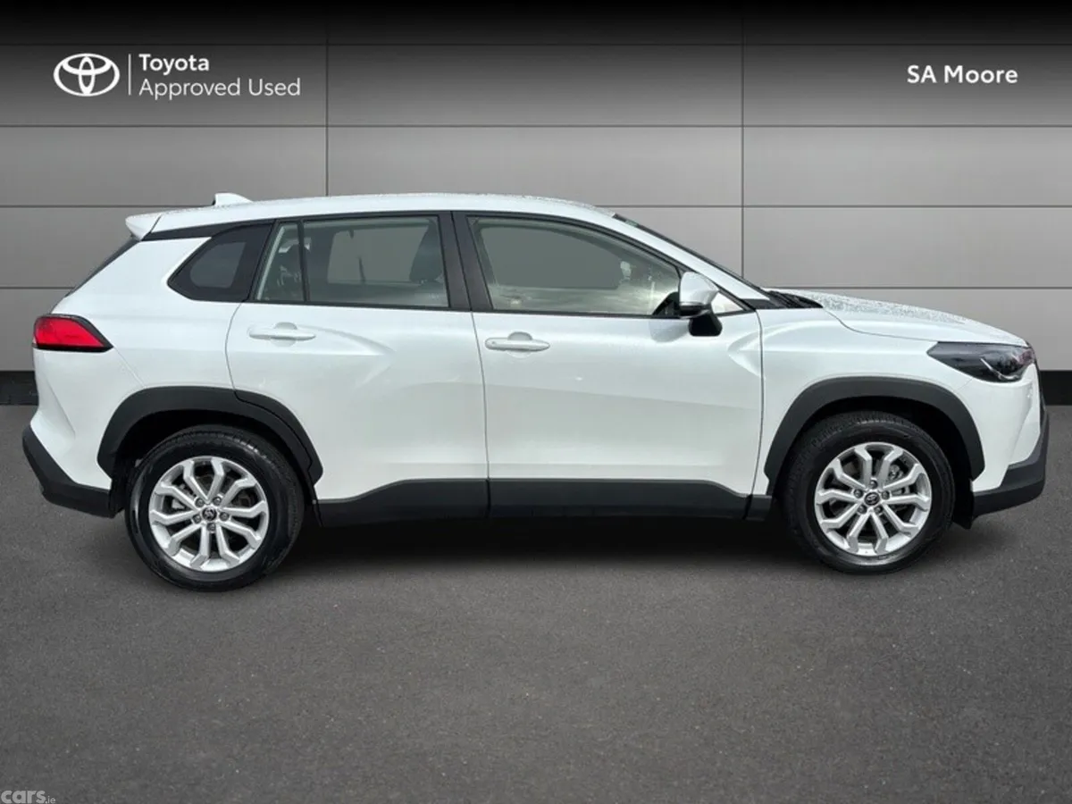 Toyota Corolla Cross SUV, Petrol Hybrid, 2023, White