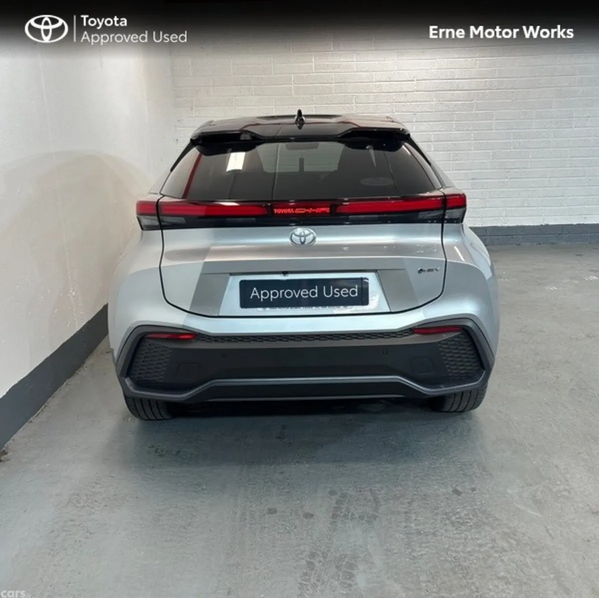 Toyota C-HR SUV, Petrol Hybrid, 2024, Silver