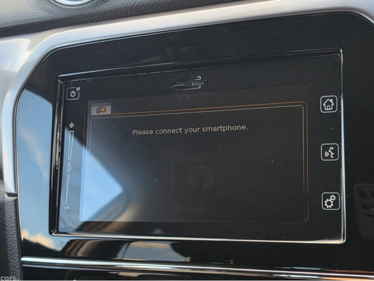 Suzuki Vitara SUV, Petrol, 2021, Gold