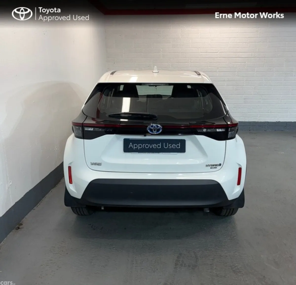 Toyota Yaris Cross Hatchback, Petrol Hybrid, 2022, White