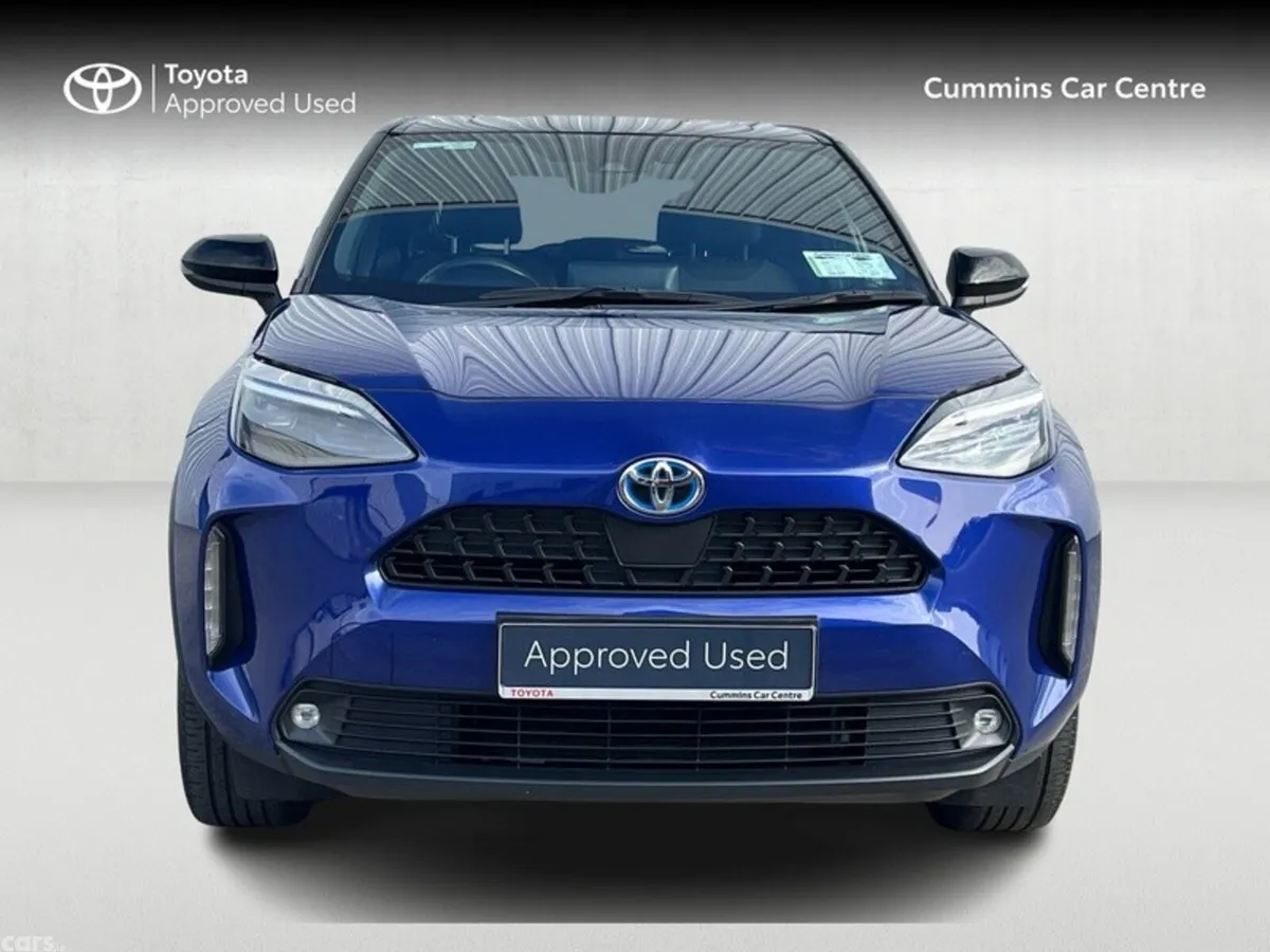 Toyota Yaris Cross Hatchback, Petrol Hybrid, 2024, Blue