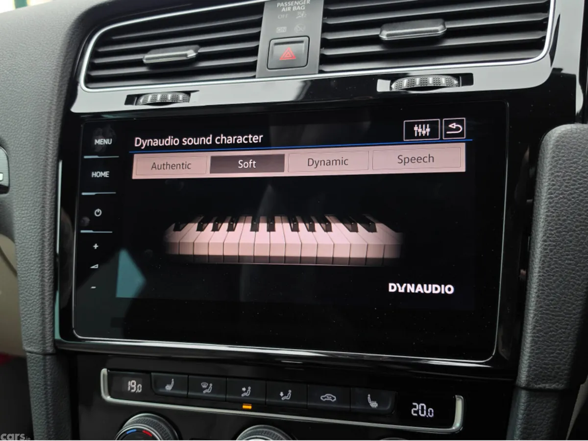 Volkswagen Golf Hatchback, Diesel, 2019, White