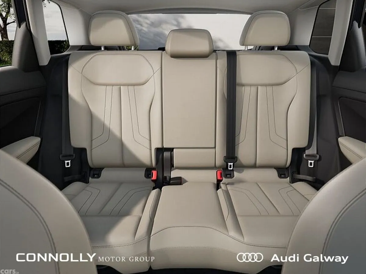 Audi Q3 SUV, Petrol Plug-in Hybrid, 2027, Blue