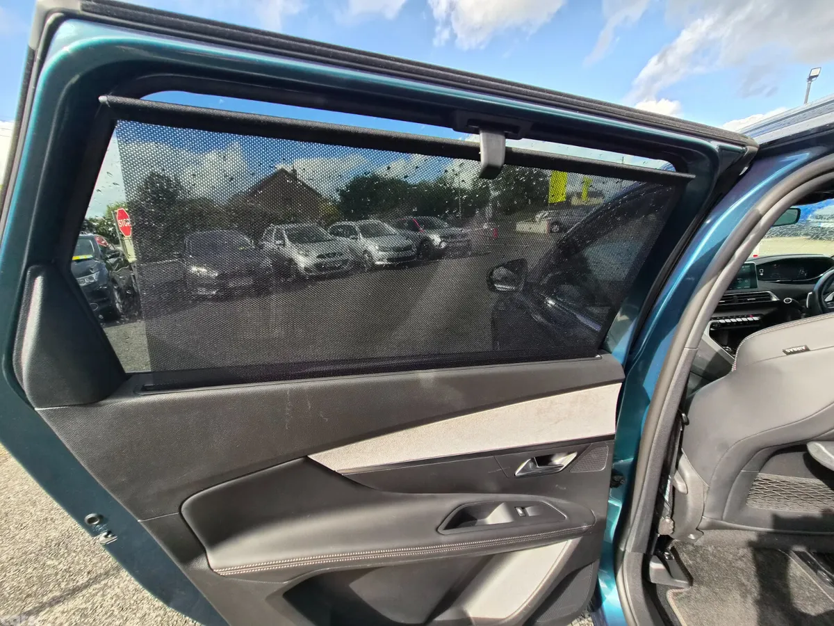 Peugeot 5008 MPV, Diesel, 2018, Blue