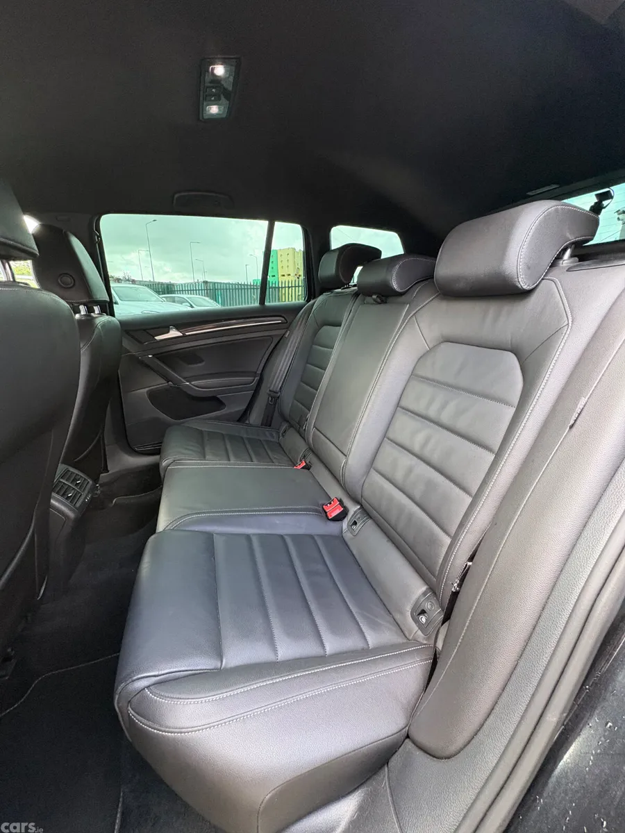 Volkswagen Golf Estate, Petrol, 2015, Black
