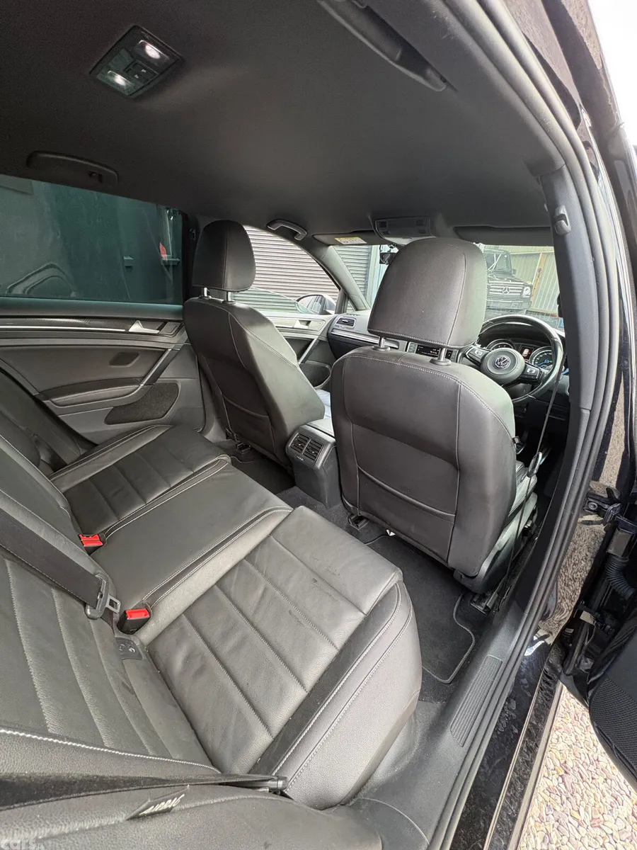 Volkswagen Golf Estate, Petrol, 2015, Black