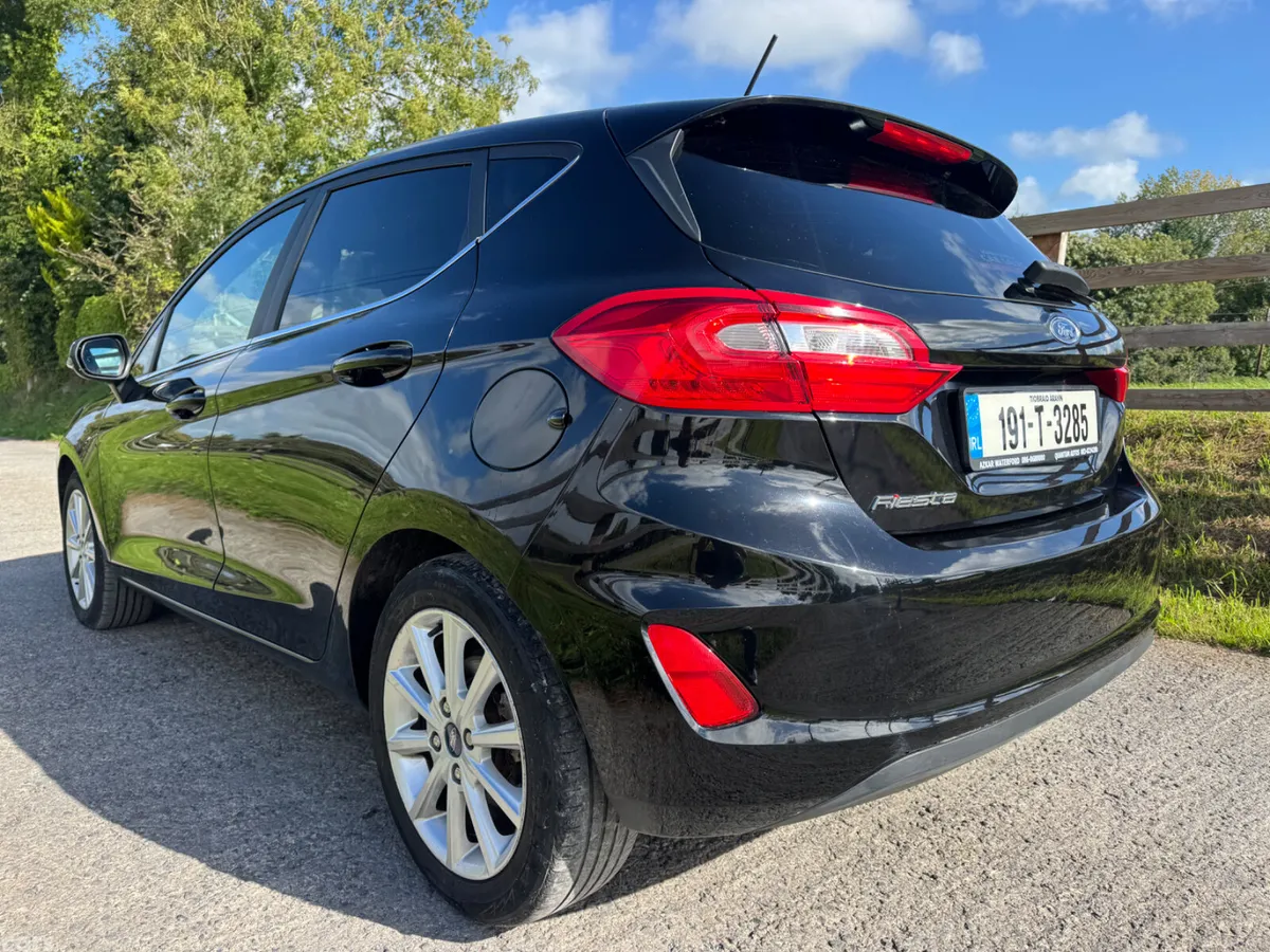Ford Fiesta Hatchback, Diesel, 2019, Black