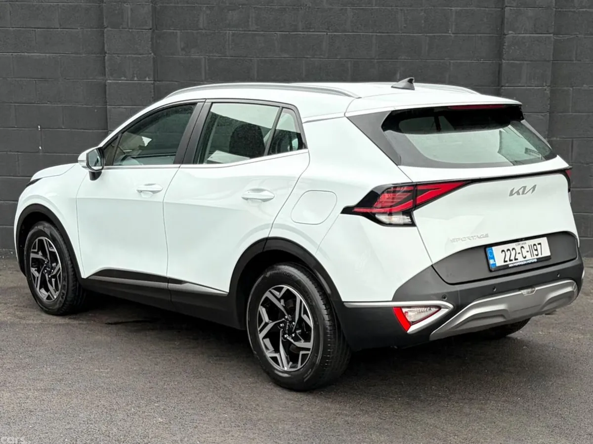 Kia Sportage MPV, Diesel, 2022, White