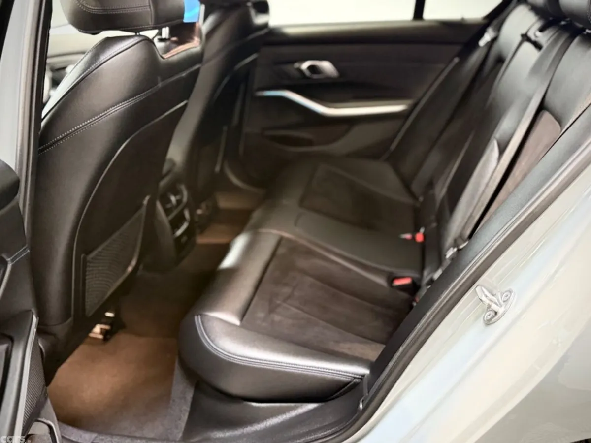 BMW 3-Series Saloon, Petrol Hybrid, 2023, Grey