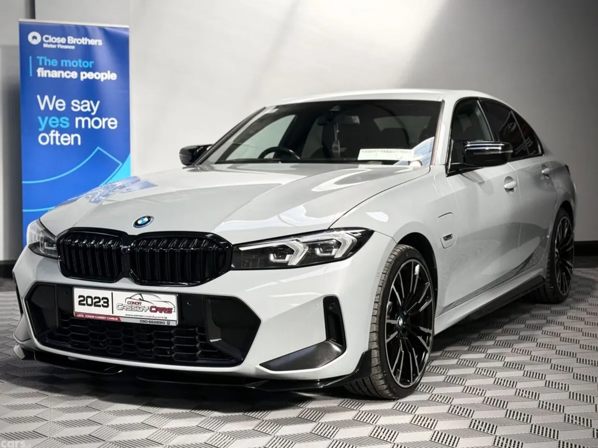BMW 3-Series Saloon, Petrol Hybrid, 2023, Grey