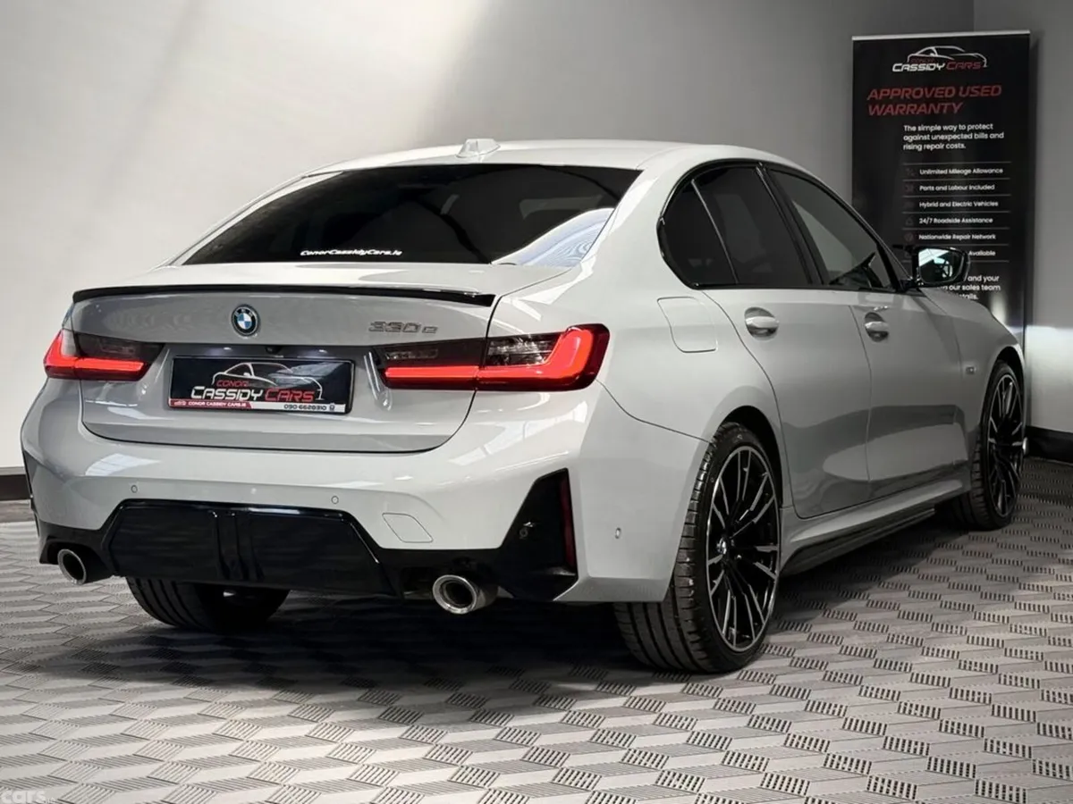 BMW 3-Series Saloon, Petrol Hybrid, 2023, Grey