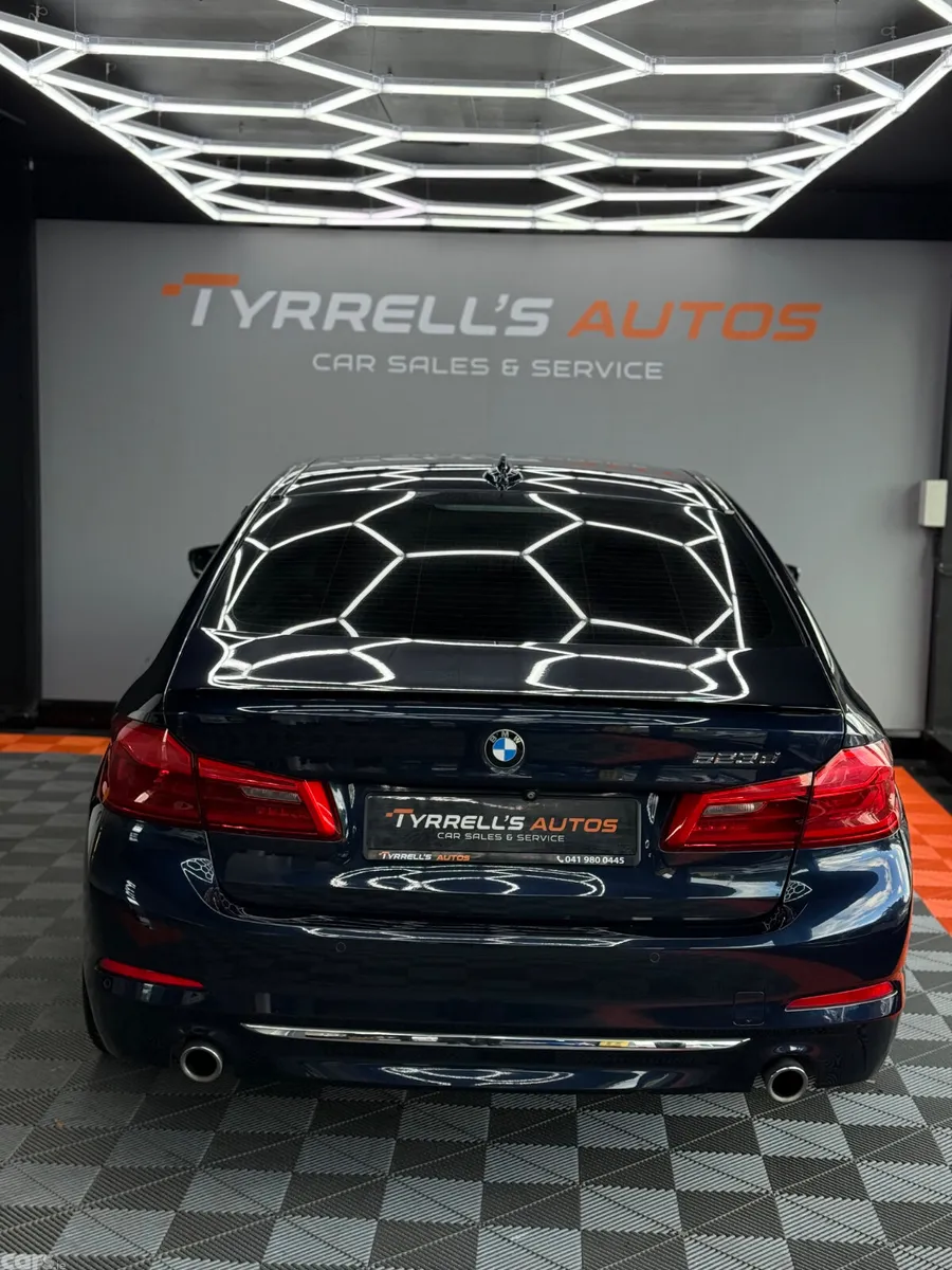 BMW 5-Series Saloon, Diesel, 2018, Blue