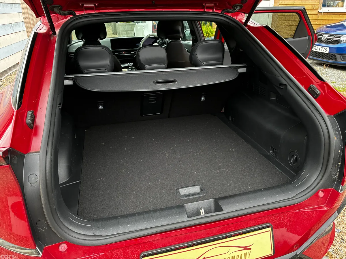 Kia EV6 Hatchback, Electric, 2025, Red