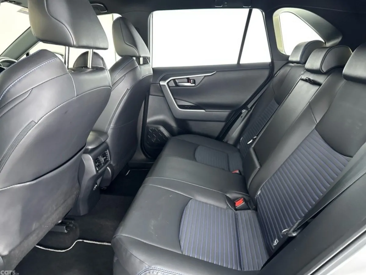 Toyota RAV4 SUV, Petrol Hybrid, 2024, Silver