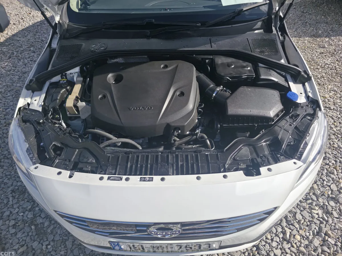 Volvo S60 Saloon, Diesel, 2016, White