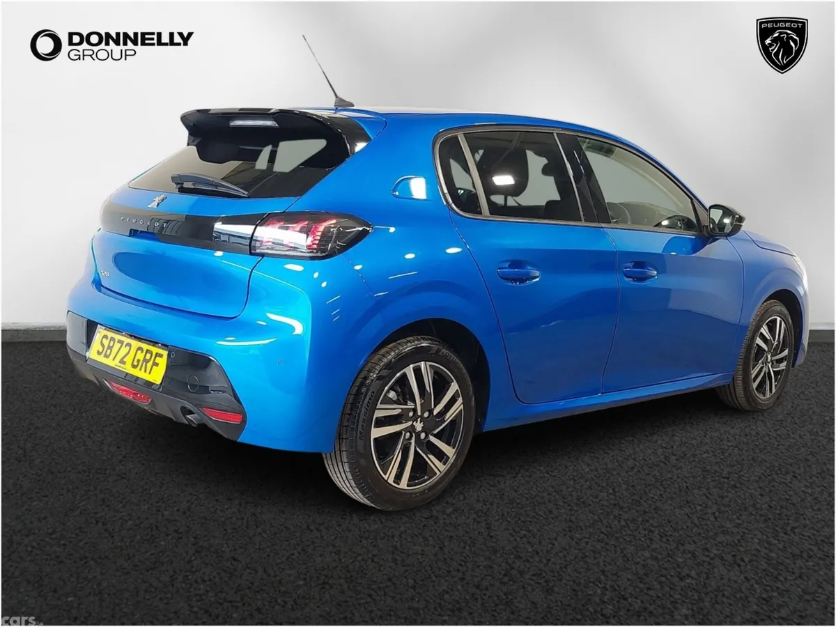 Peugeot 208 Hatchback, Petrol, 2023, Blue