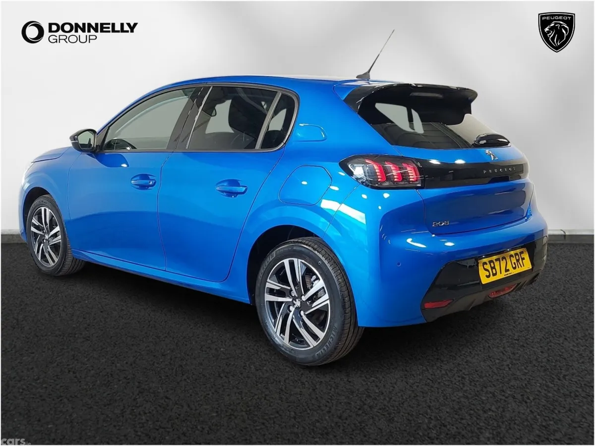 Peugeot 208 Hatchback, Petrol, 2023, Blue