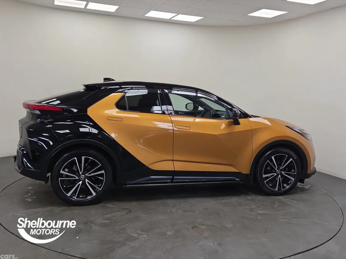 Toyota C-HR Hatchback, 2024, 