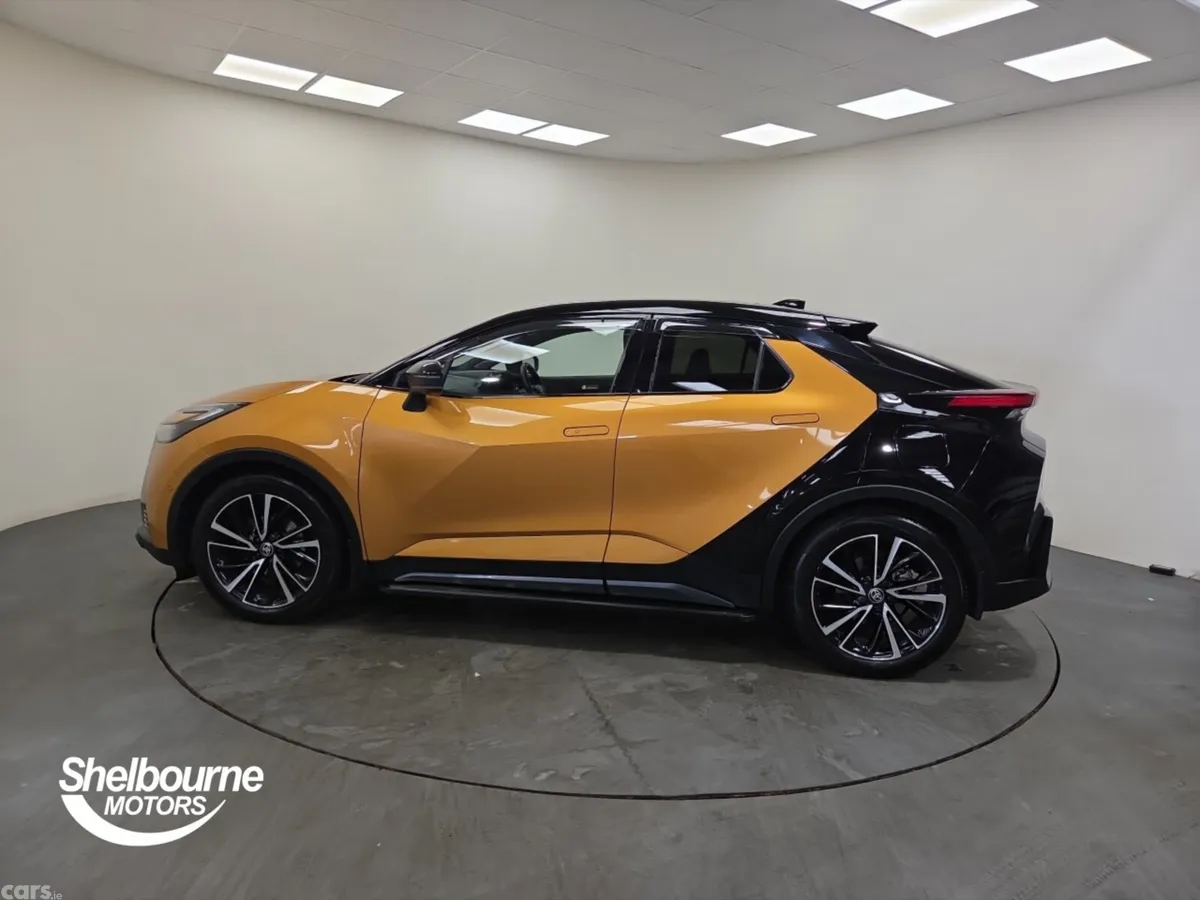Toyota C-HR Hatchback, 2024, 