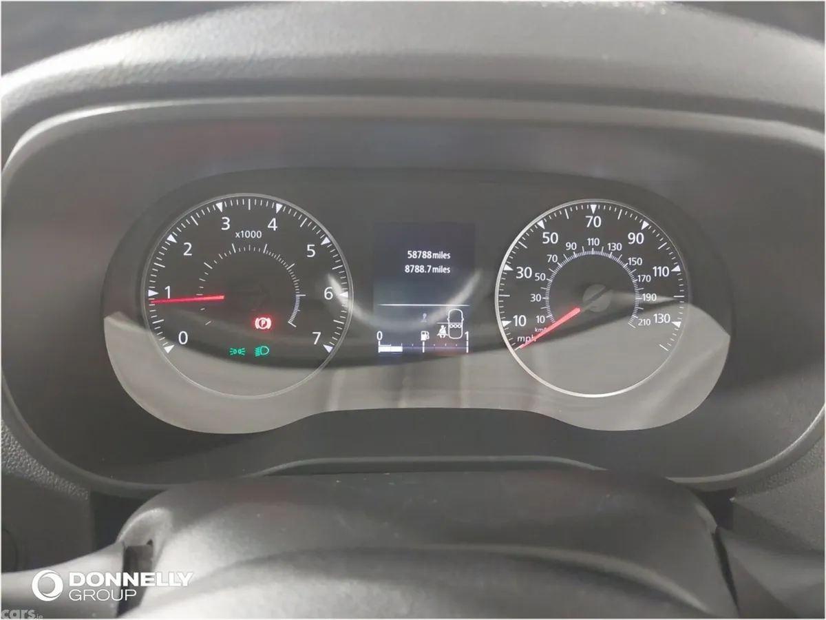 Dacia Duster Estate, Petrol, 2023, Orange