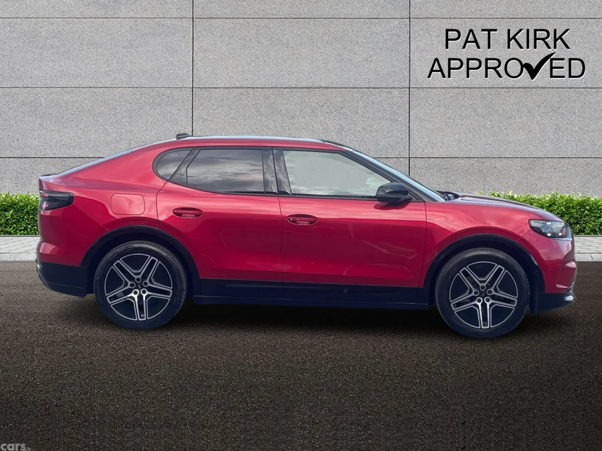 Ford Capri SUV, Electric, 2025, Red