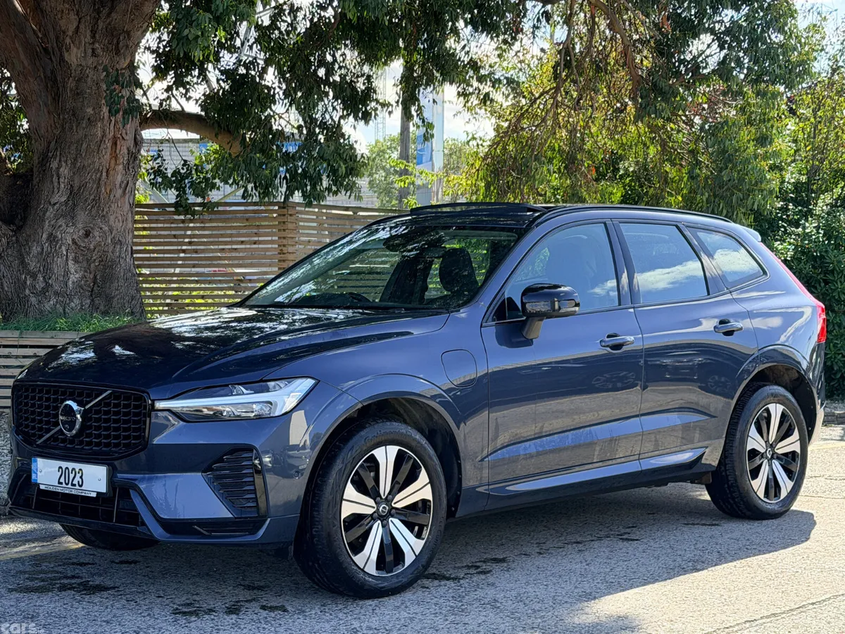 Volvo XC60 SUV, Petrol Hybrid, 2023, Blue