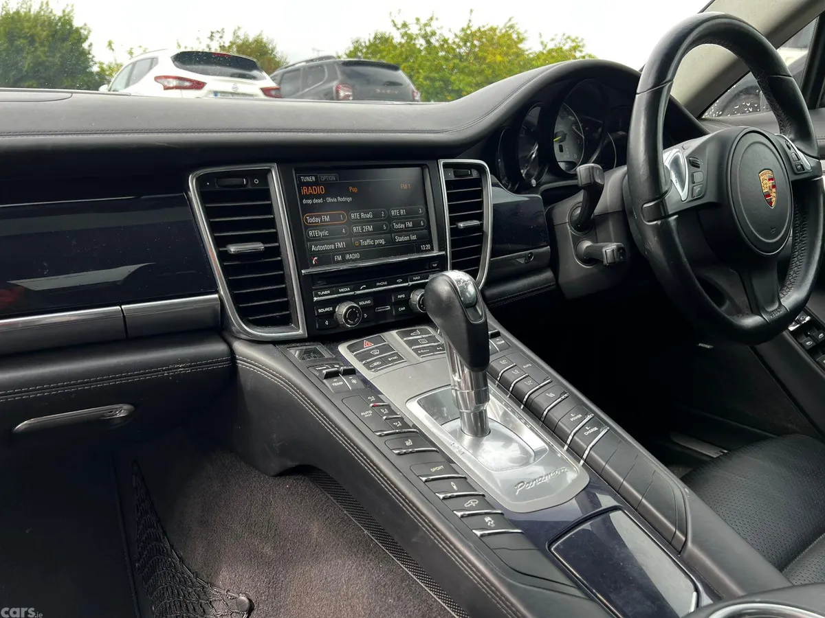 Porsche Panamera Hatchback, Petrol Plug-in Hybrid, 2014, Black