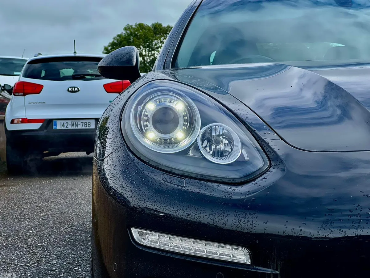 Porsche Panamera Hatchback, Petrol Plug-in Hybrid, 2014, Black