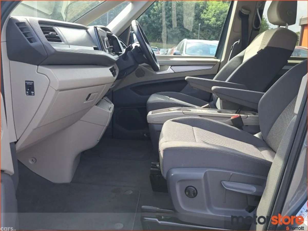 Volkswagen Multivan MPV, Petrol Plug-in Hybrid, 2025, Grey