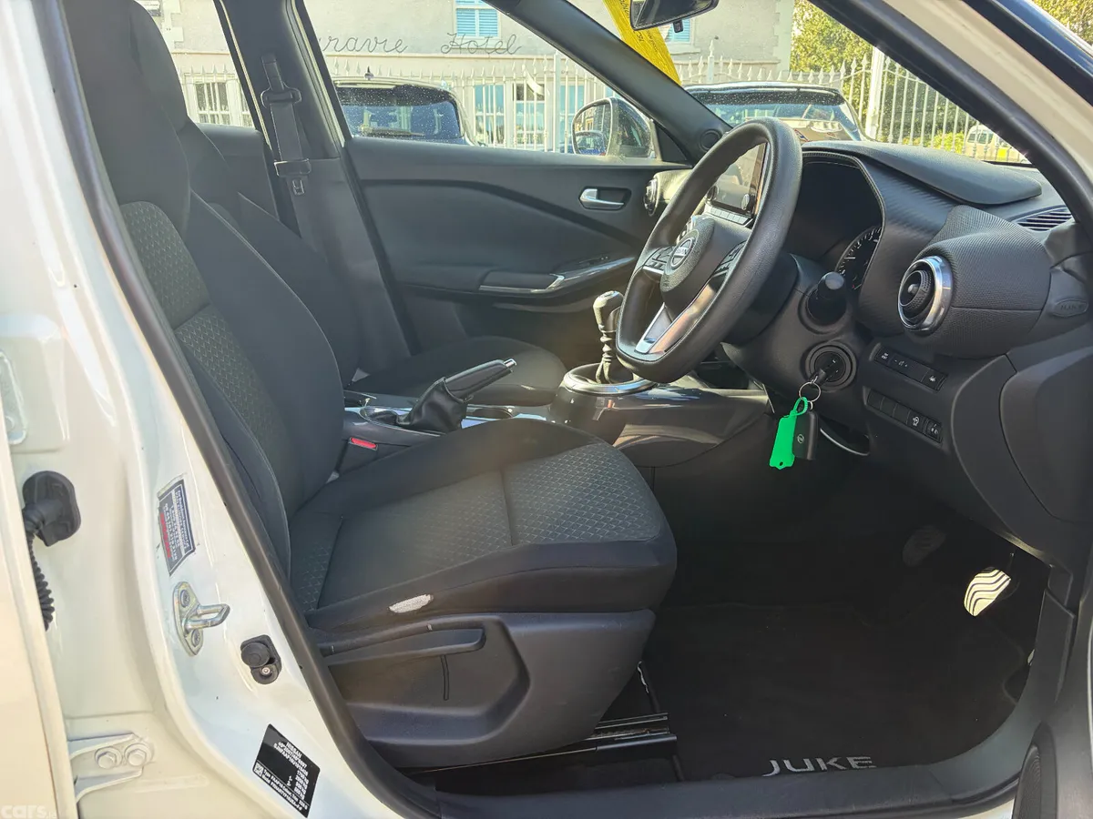 Nissan Juke SUV, Petrol, 2020, White
