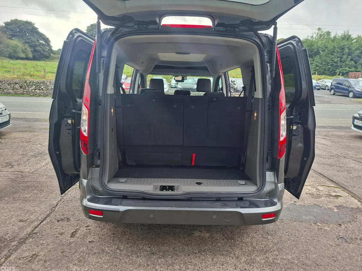 Ford Tourneo Connect MPV, Diesel, 2022, Grey