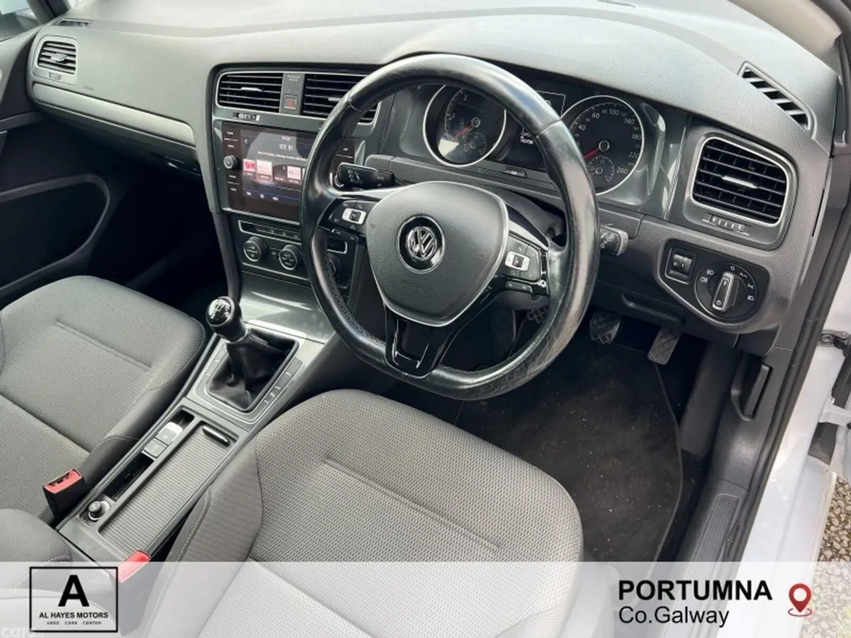 Volkswagen Golf Hatchback, Diesel, 2017, White