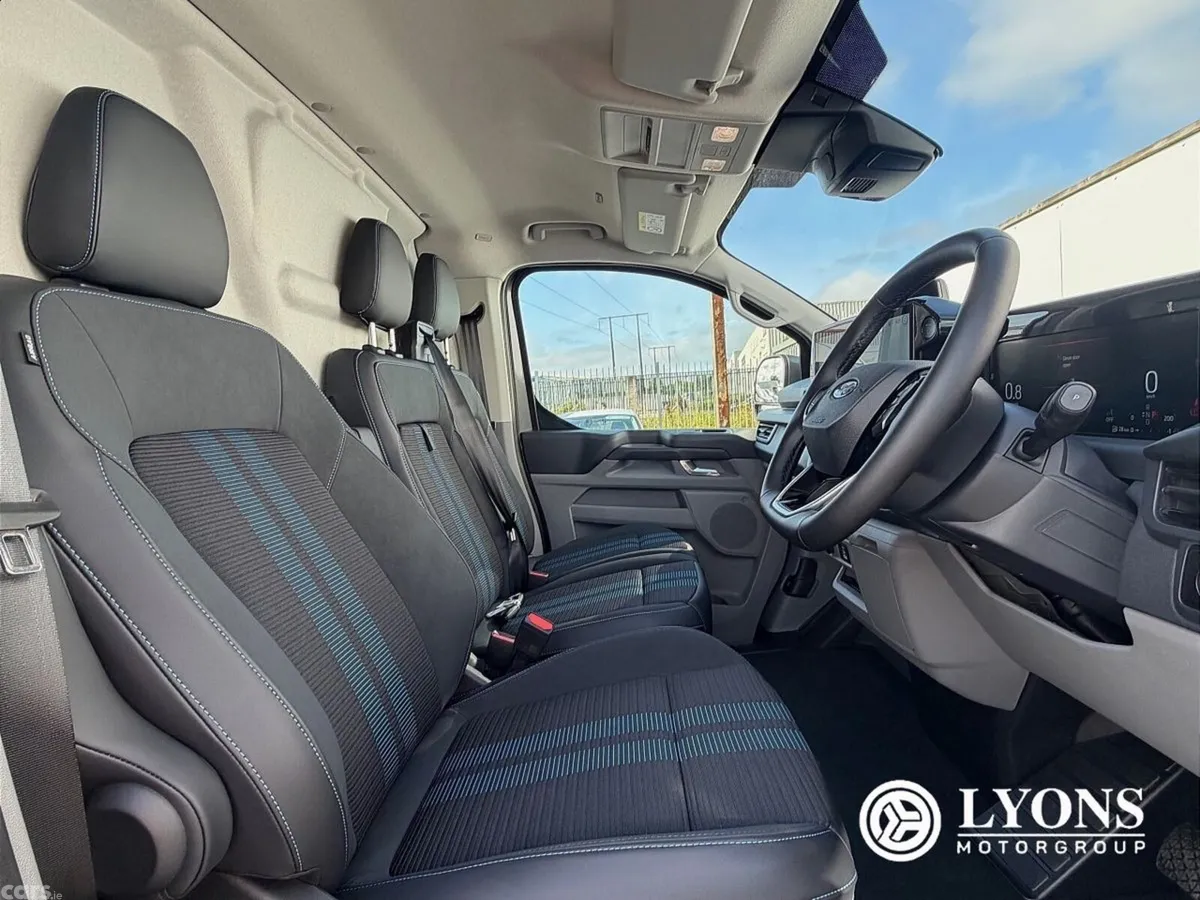 Ford Tourneo Custom Estate, Diesel, 2026, Black