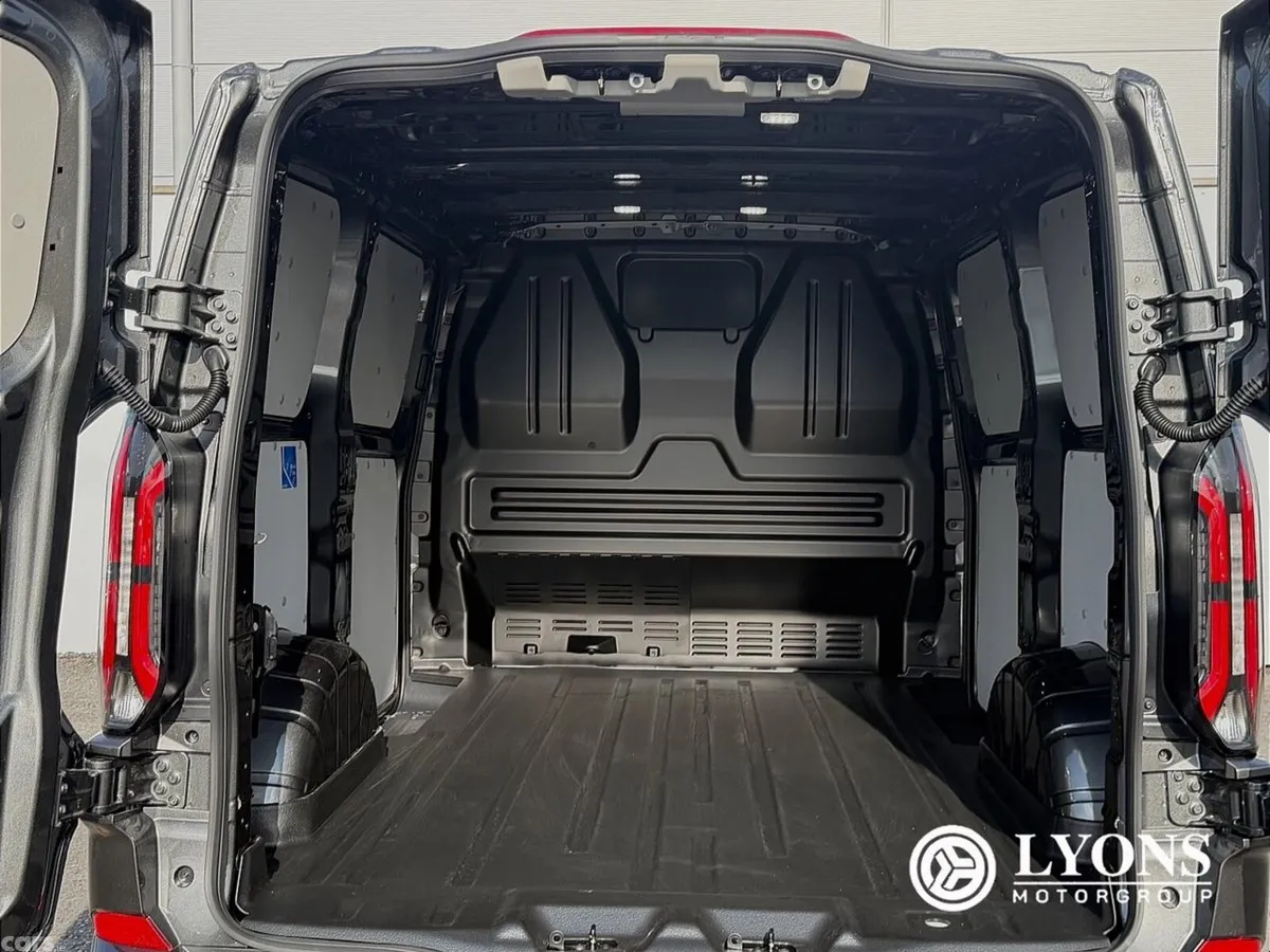Ford Tourneo Custom Estate, Diesel, 2026, Black