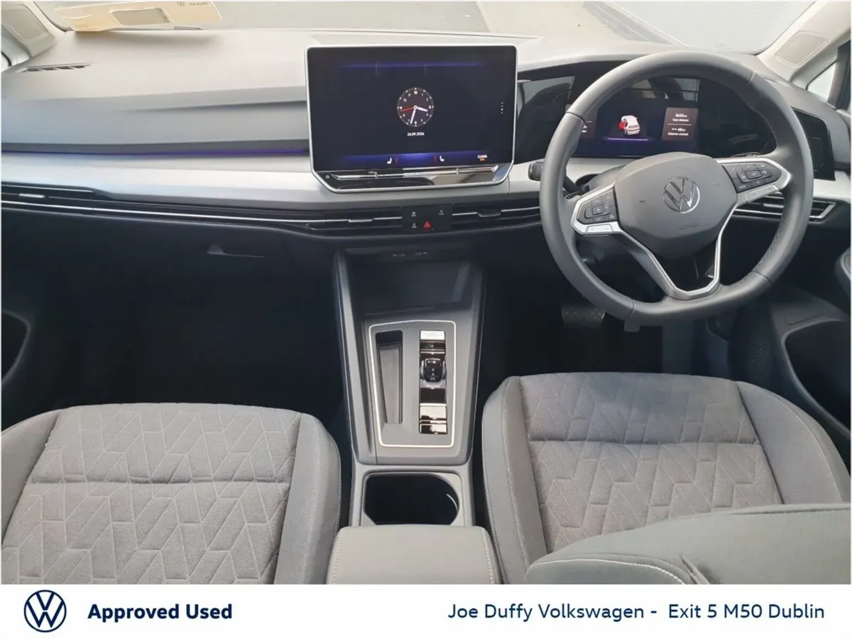 Volkswagen Golf Estate, Petrol, 2026, White
