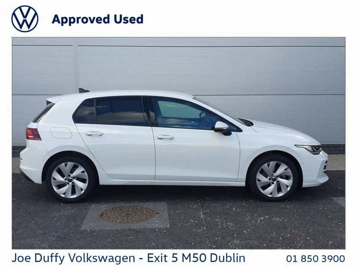 Volkswagen Golf Estate, Petrol, 2026, White