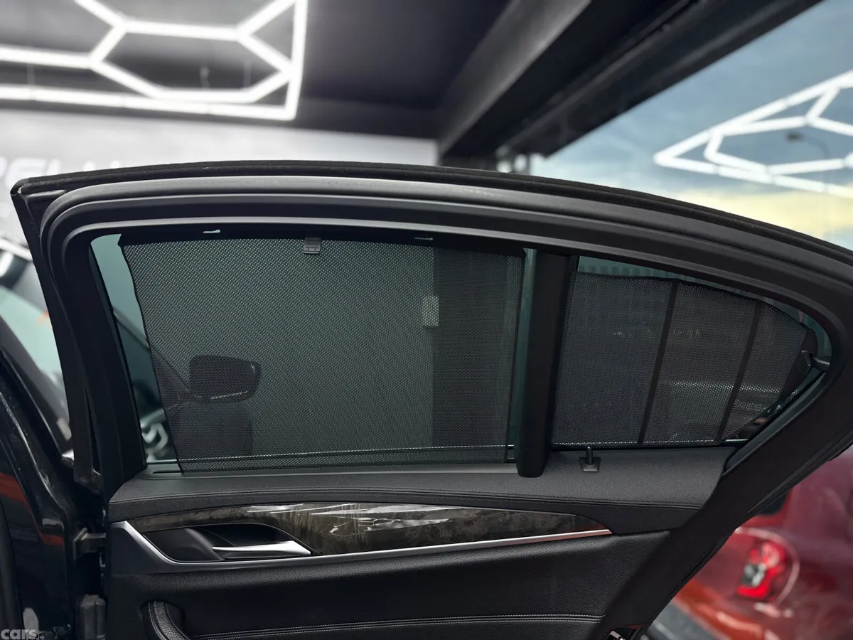 BMW 5-Series Saloon, Diesel, 2018, Blue