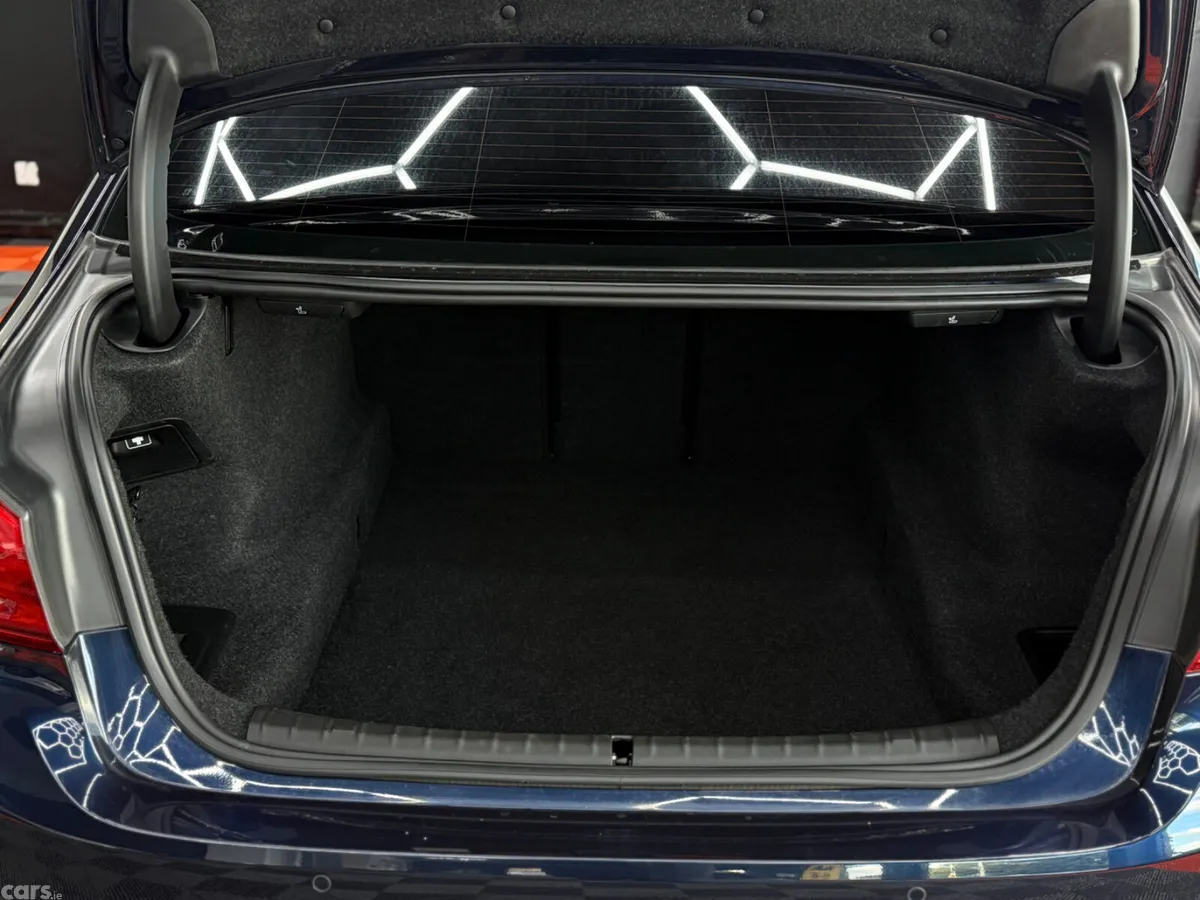BMW 5-Series Saloon, Diesel, 2018, Blue
