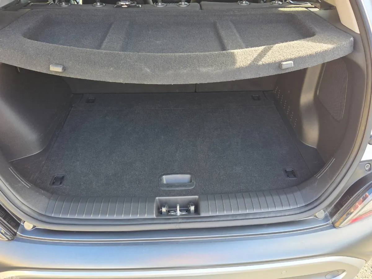 Hyundai KONA MPV, Petrol, 2023, White