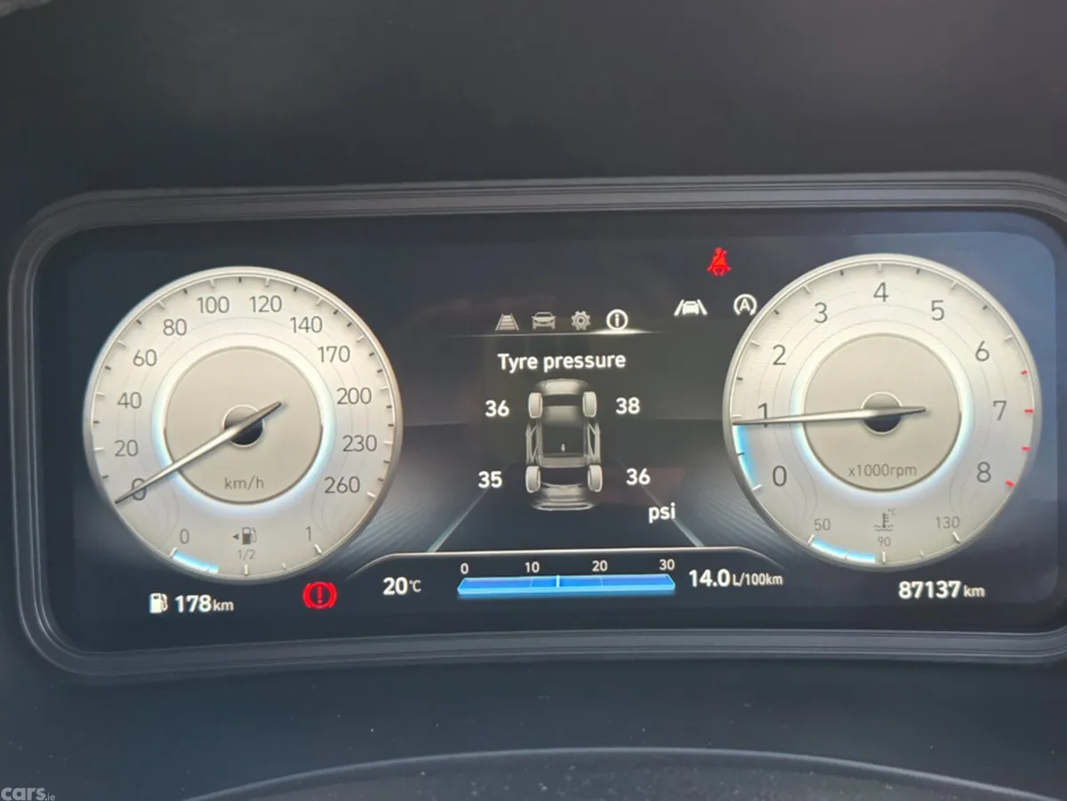 Hyundai KONA MPV, Petrol, 2023, White