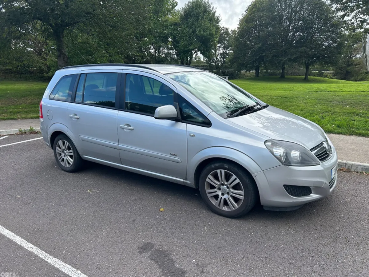 Vauxhall Zafira MPV, Diesel, 2013, Silver