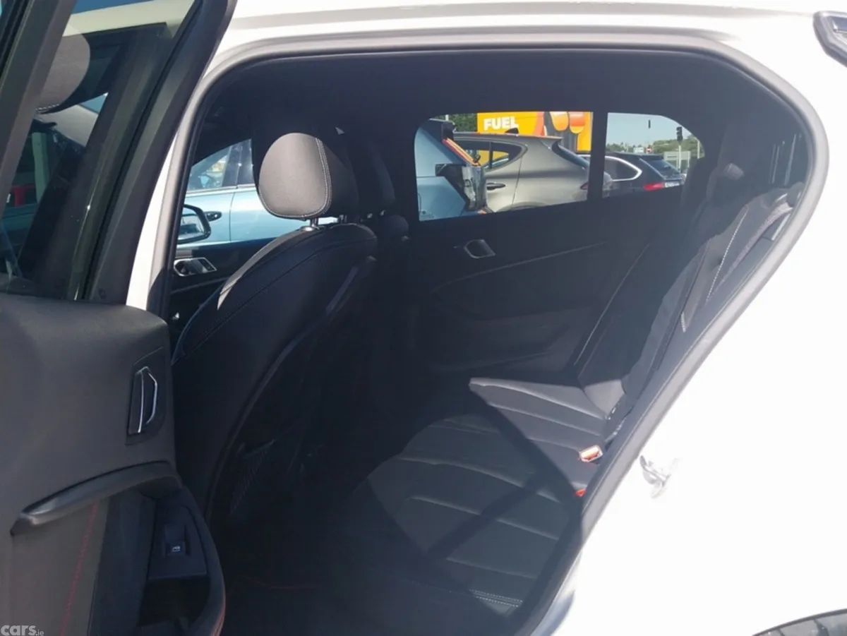 BMW 1-Series Hatchback, Petrol, 2021, White